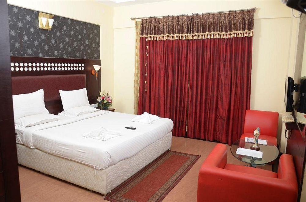 Solitaire Suites Bangalore Eksteriør bilde